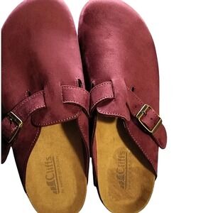 Cliffs by White Mountain Burgundy Suede Buckle Clog Slip On Shoes Women's 9